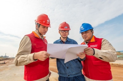 主题教育进行时丨南京华群电力 以攻坚克难与创新提质，持续“刷新”客户满意度标杆